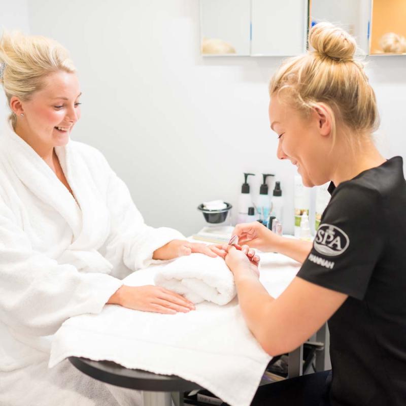 Carlyon Hotel Manicure Beauty Technician